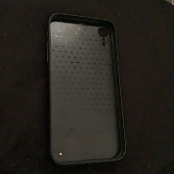 Billie Eilish iPhone case - Picture 3 of 3